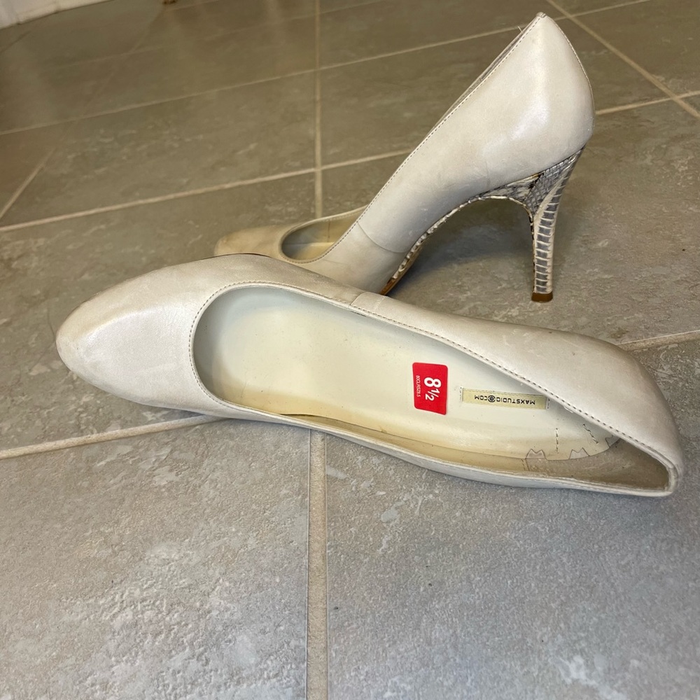 MaxStudio, 8 1/2, nude color, rustic look with snake back heel